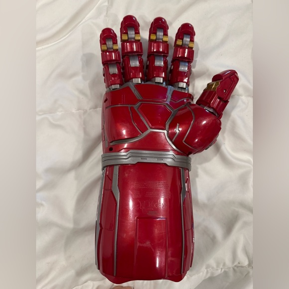Disney Parks Iron Man Infinity Gauntlet with extra stones - Picture 4 of 4